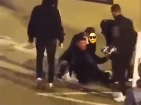 agression nice vidéo|La vidéo de l'agression d'un homme à Nice par plusieurs individus .